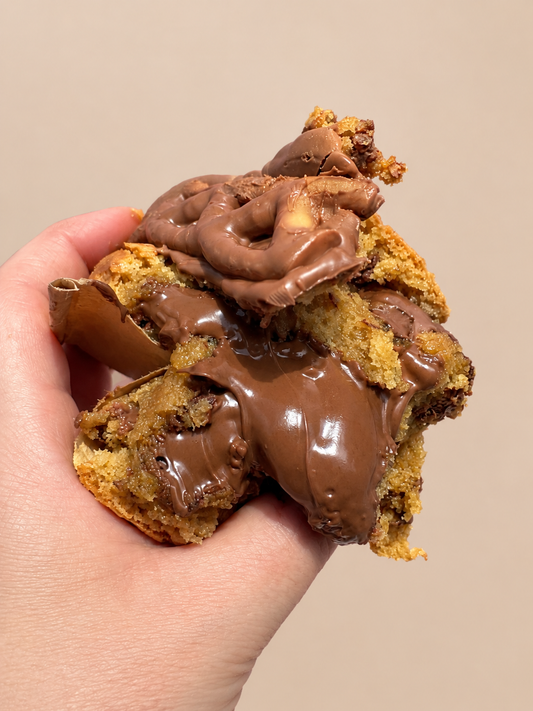 Curly Wurly Cookie Pie